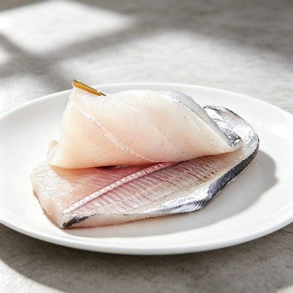Frozen Silver Pomfret, White Pomfret, Deep Sea Fish 500g